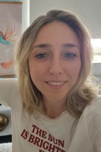 Valentina Petrini - Kosmetikerin, Massagepraktikerin, ausgebildet in Klangmassage (Klangperspektiven®)