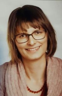 Ann Kathrin Prüsener - Realschullehrerin, Pferdetrainerin und Entspannungstrainerin in Klangmassage (Klangperspektiven®)